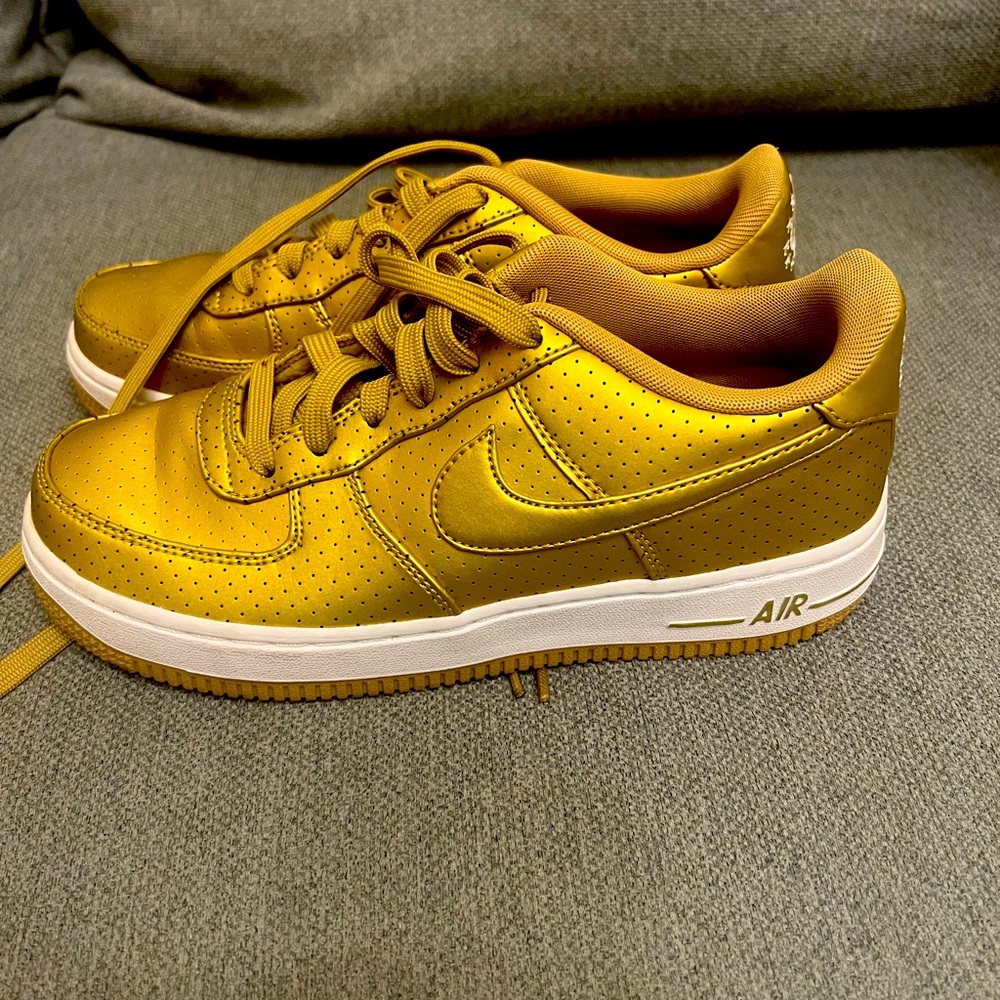 Air Forces gold